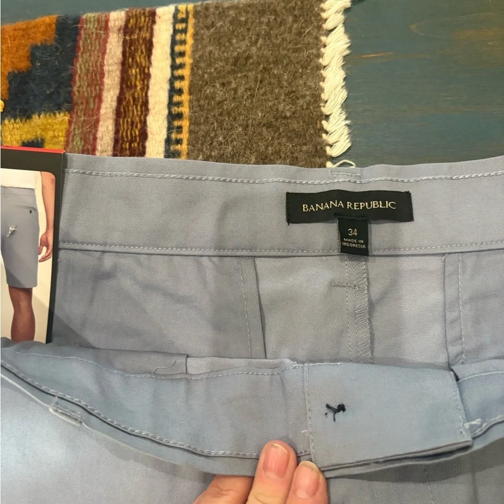 Banana Republic Men's Cool Blue Flat Front Shorts